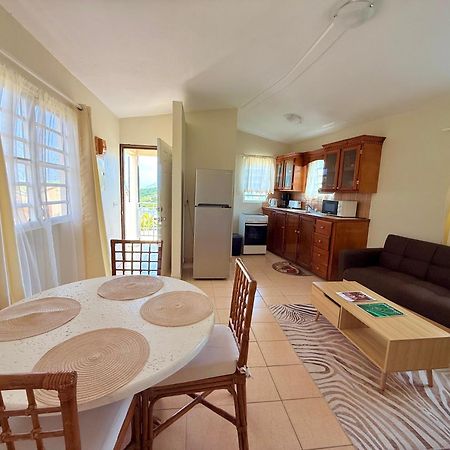 Hill Top Cottage La Savane 外观 照片