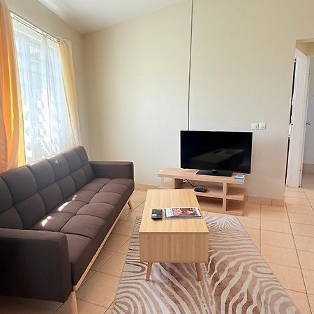 Hill Top Cottage La Savane 外观 照片