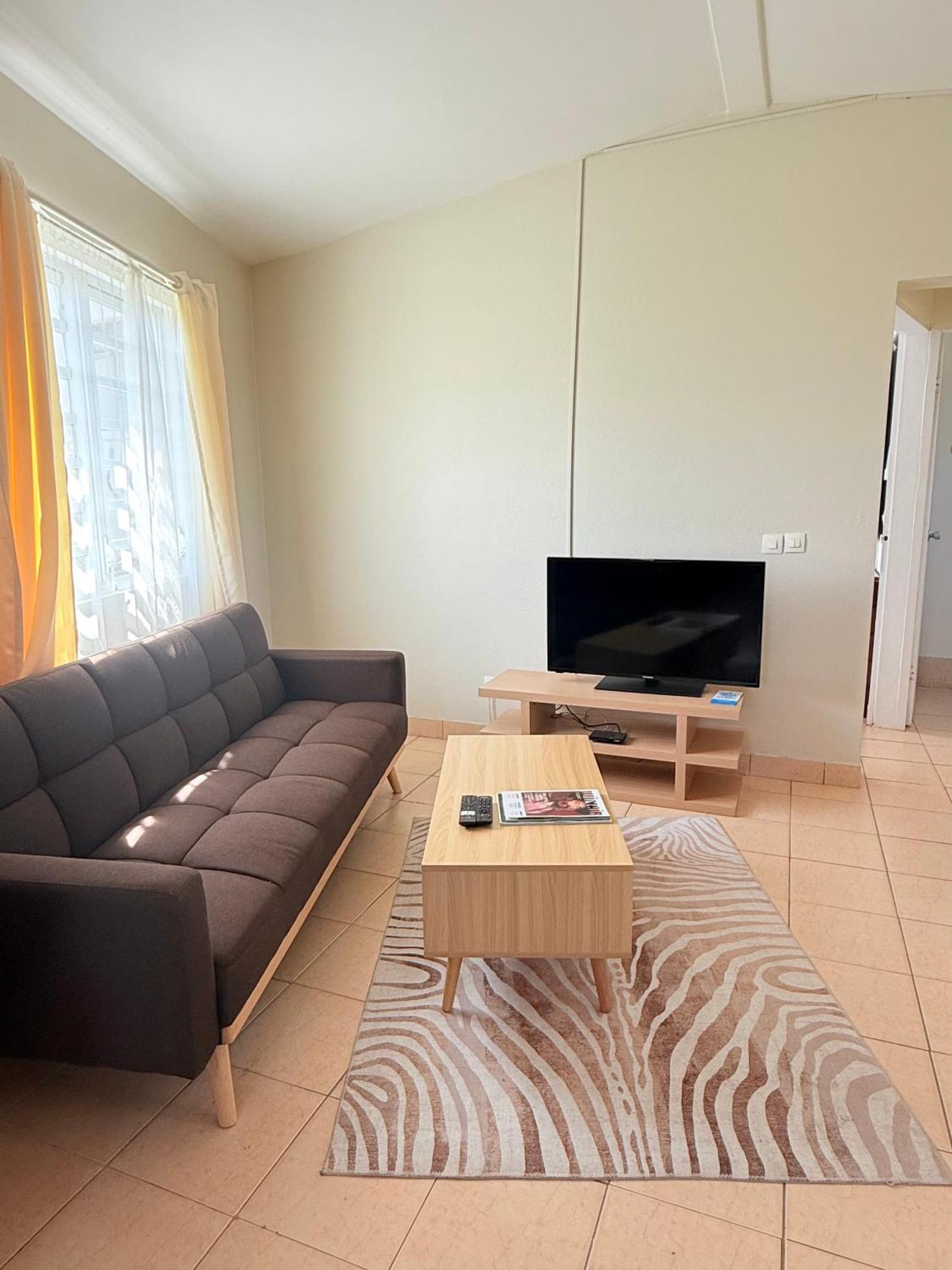 Hill Top Cottage La Savane 外观 照片